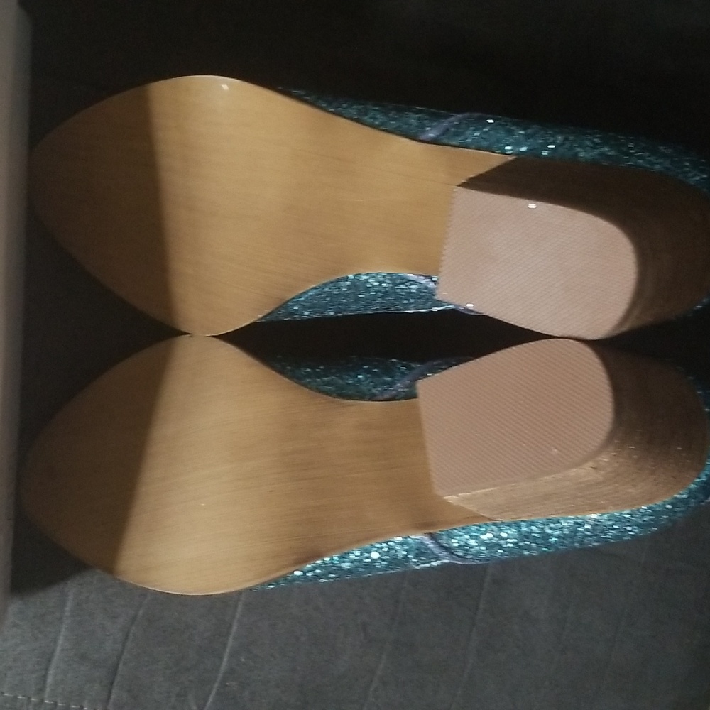 Bootie - Picture 4 of 9